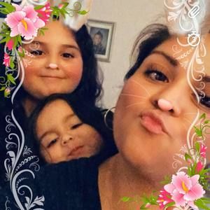 Meet your Posher, Alejandra